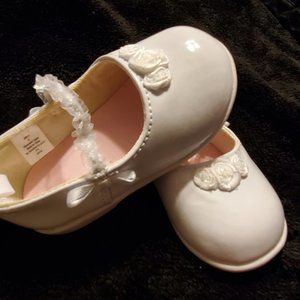 EUC Toddler Girl White Mary Jane Dress Shoes